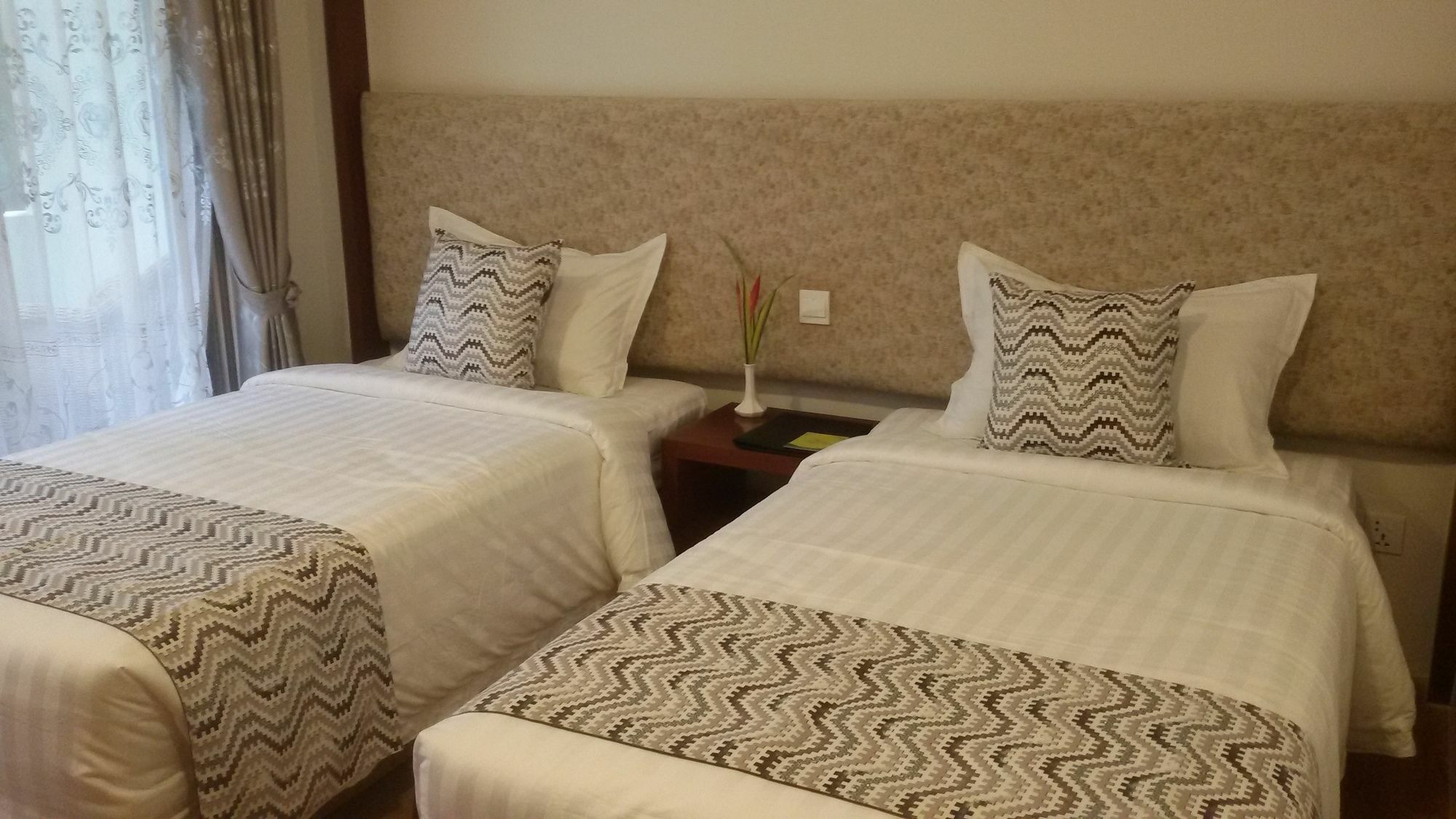 Palm Spring Resort Yangon Exterior photo